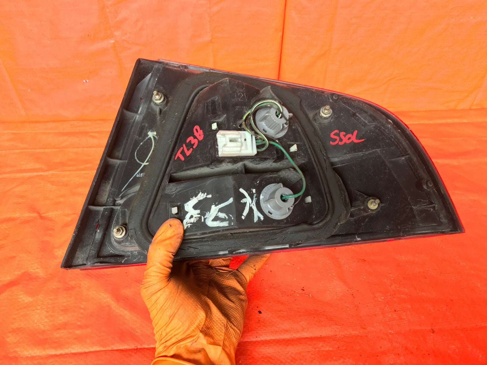 OEM 2001 20002 2003 NISSAN SENTRA DRIVER LEFT TAIL LIGHT LAMP 01 02 03 6