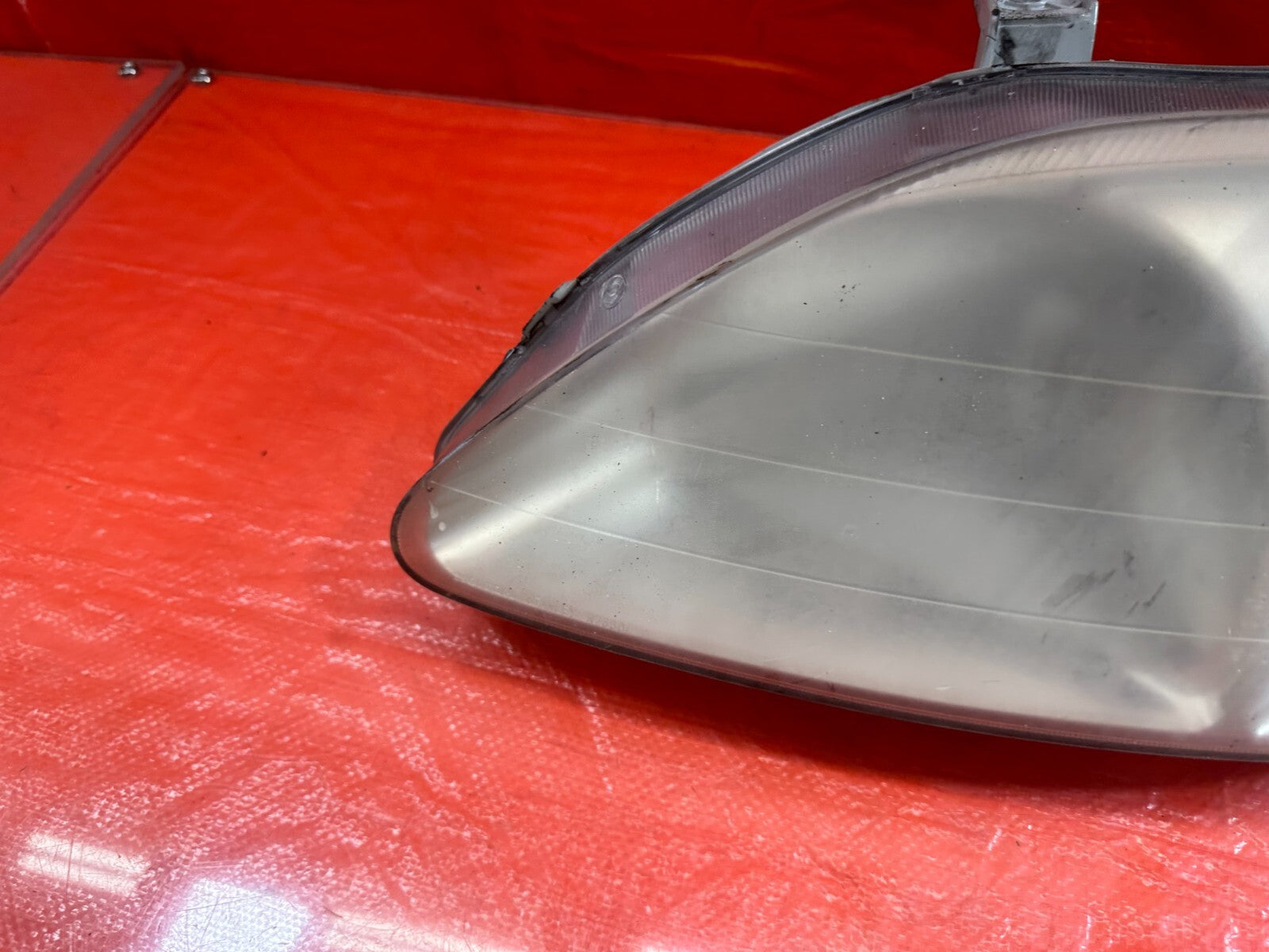99 00 HONDA CIVIC   HEADLIGHT HEADLAMP   DRIVER LEFT SIDE   OEM   FLAW    #19510