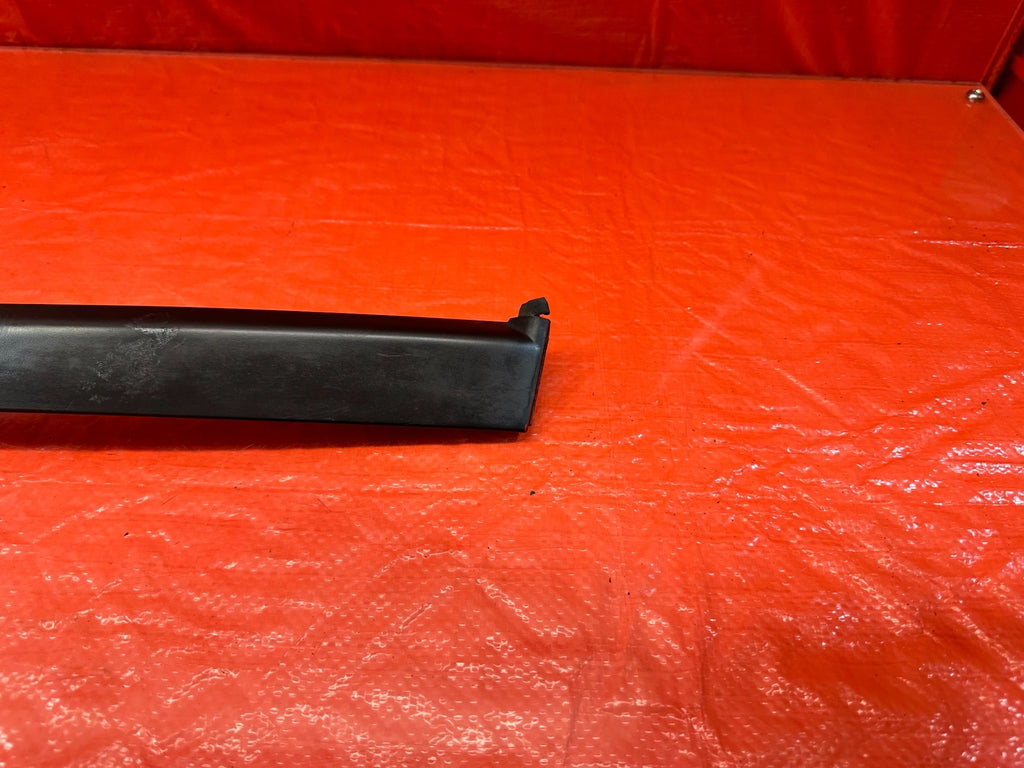 96 00 HONDA CIVIC COUPE & HATCH PASSENGER RIGHT DOOR SASH TRIM MOLDING STRIP 1814