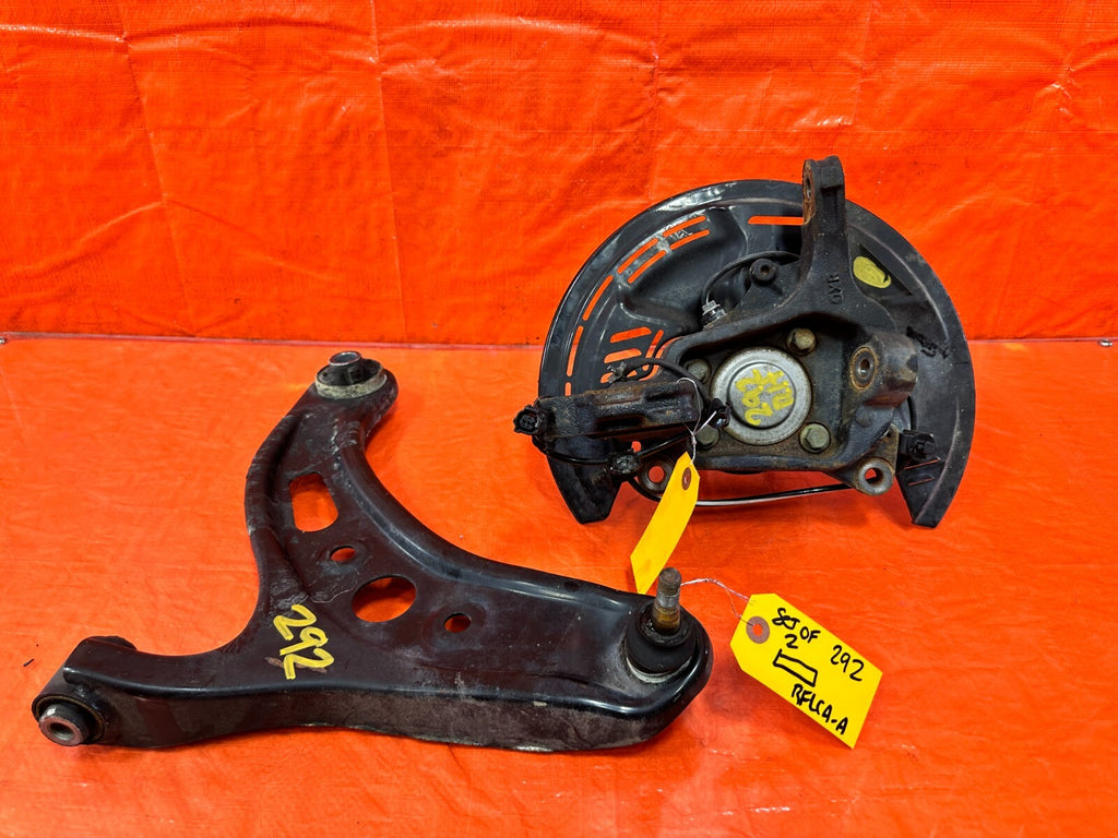 13 24 SUBARU BRZ   PASSENGER RIGHT FRONT SPINDLE KNUCKLE HUB & LOWER ARM OEM 29210