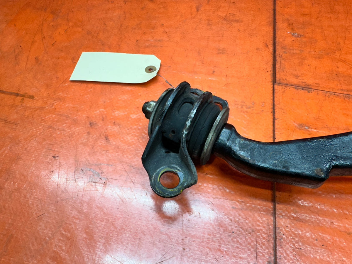 1992-1995 HONDA CIVIC PASSENGER RIGHT FRONT LOWER CONTROL ARM OEM #34810