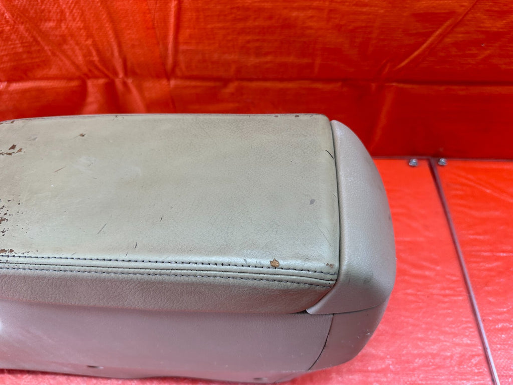 04 08 ACURA TSX   ARM REST / CENTER CONSOLE STORAGE COMPARTMENT BIN TAN OEM #1965