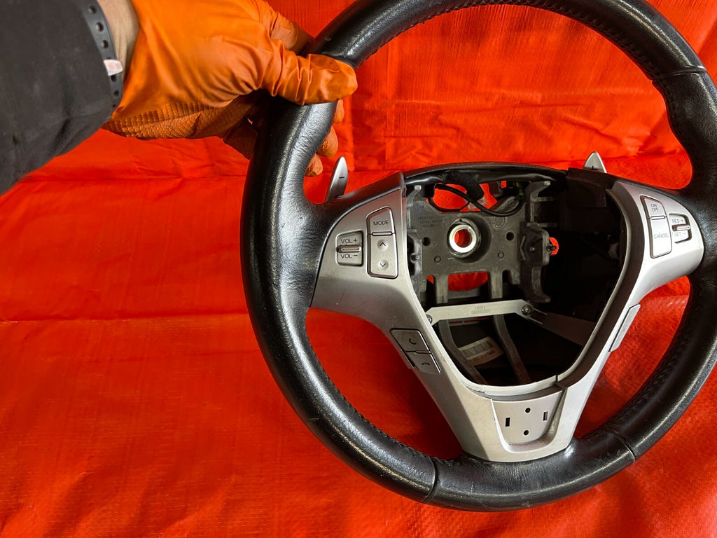 10 12 HYUNDAI GENESIS 2D COUPE   STEERING WHEEL   BLACK LEATHER SILVER FACE OEM6