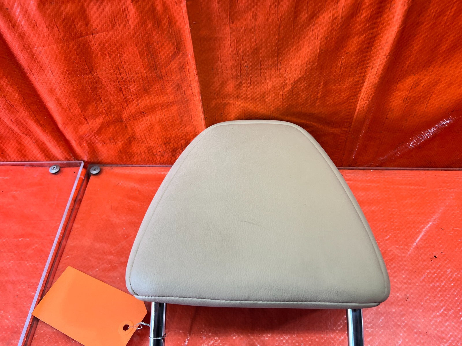 09 10 ACURA TSX   FRONT SEAT HEAD REST LEFT OR RIGHT   IVORY COLOR   OEM #158 117
