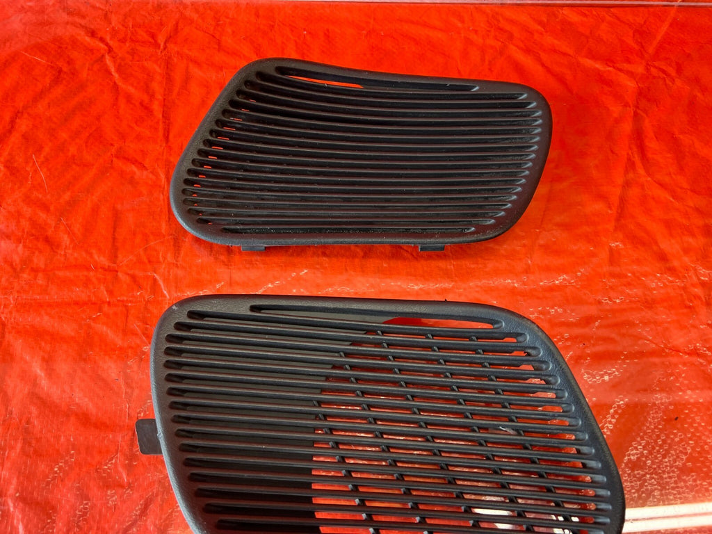 94 01 ACURA INTEGRA 2D REAR SPEAKER COVER TRIM PLASTIC LEFT  RIGHT BLACK OEM 1045