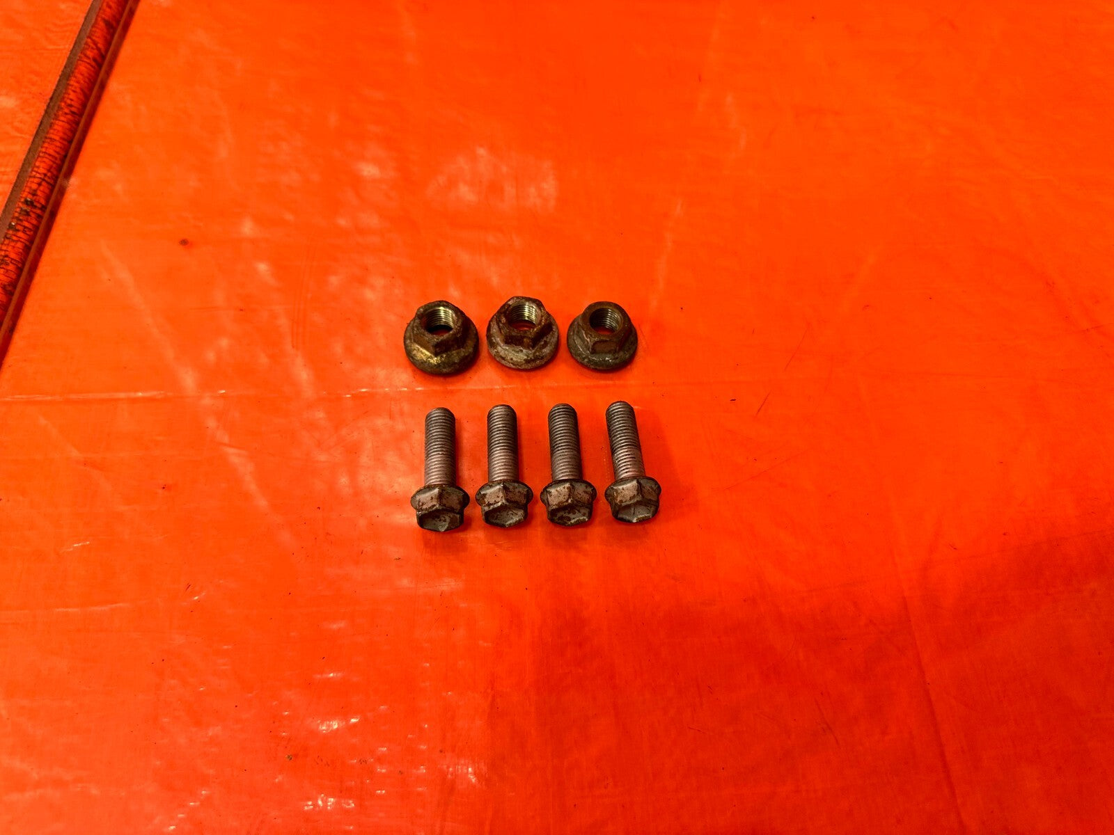02 10 LEXUS SC430   3UZFE DRIVER LEFT MOTOR MOUNT BOLT SET BOLTS   OEM #2885