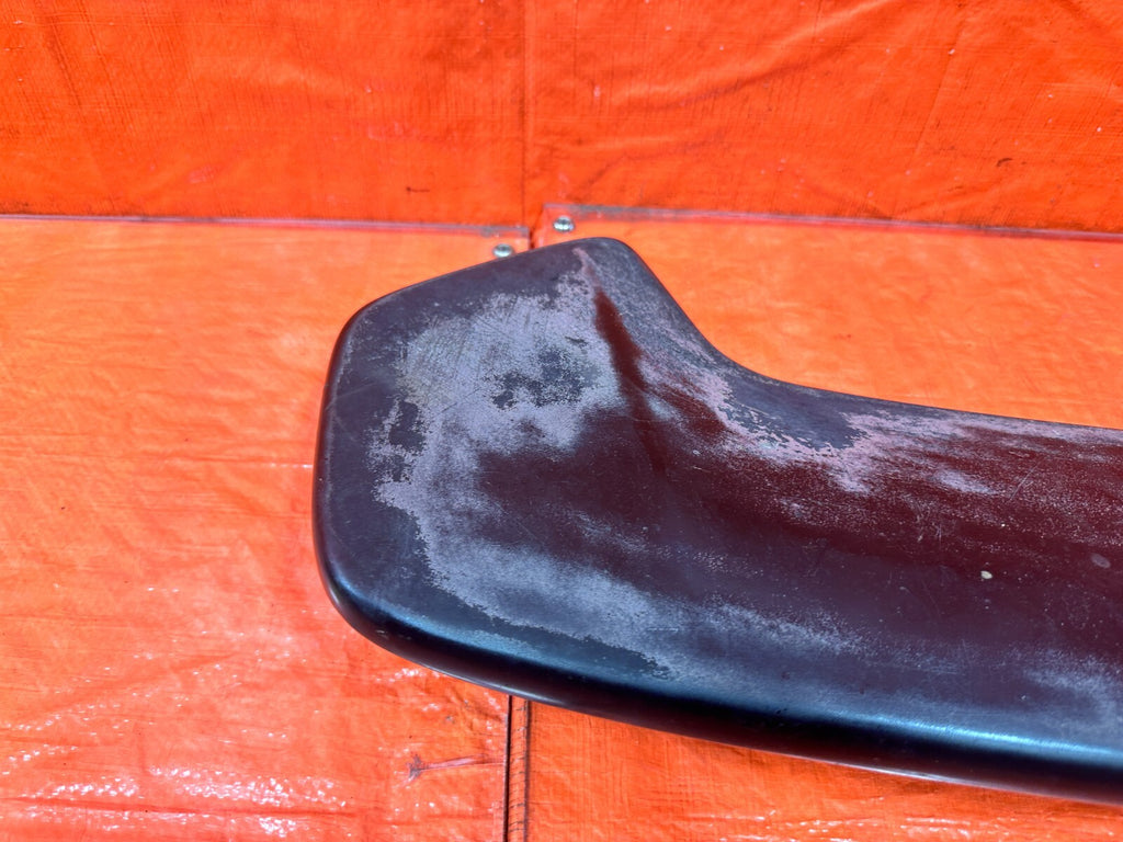 03 07 INFINITI G35 COUPE   REAR WING SPOILER DECK LID TRIM   OEM FACTORY #2987