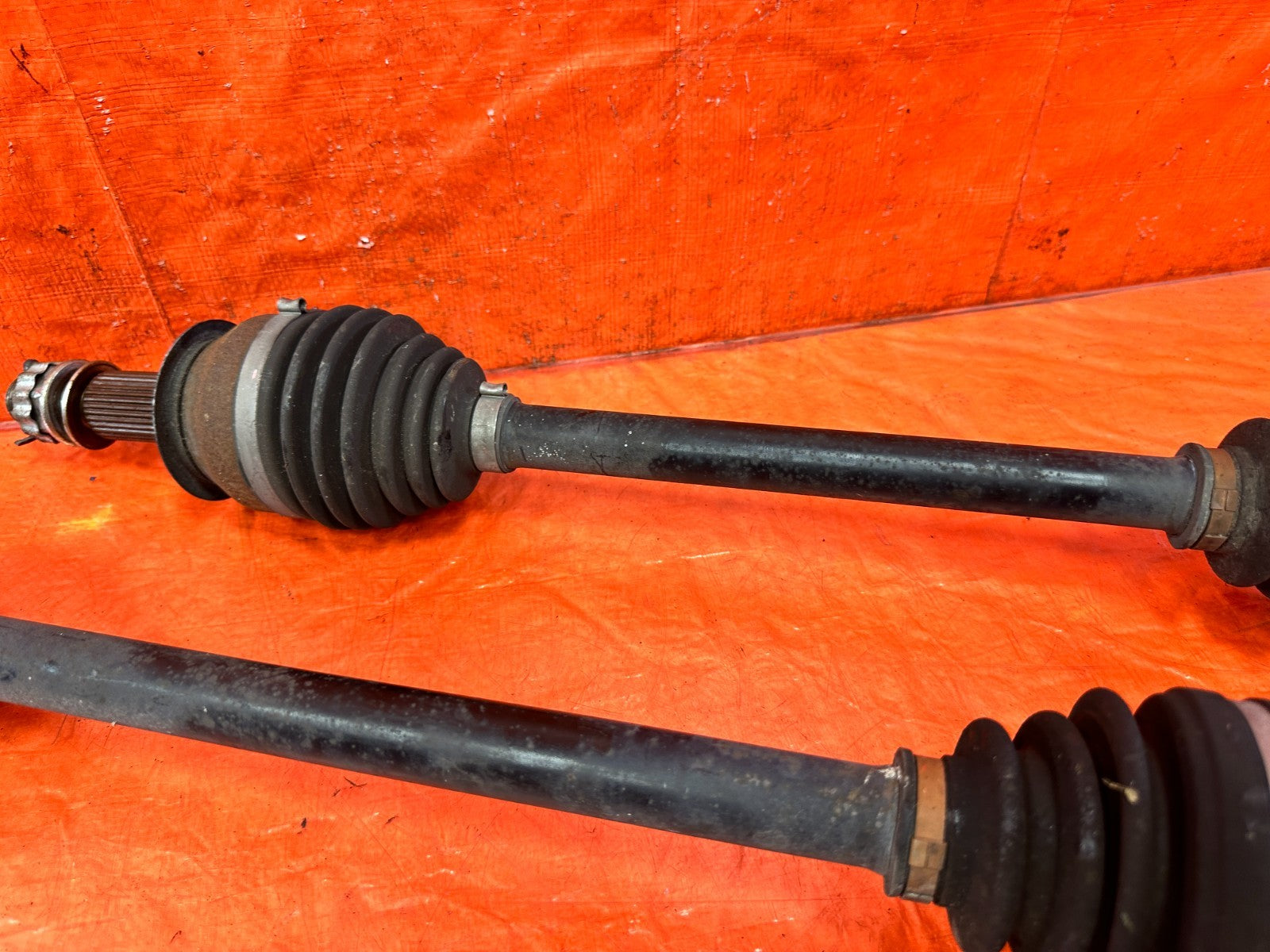 08 15 INFINITI G37 & Q60   LEFT & RIGHT   MANUAL STICK SHIFT AXLES   OEM #3103