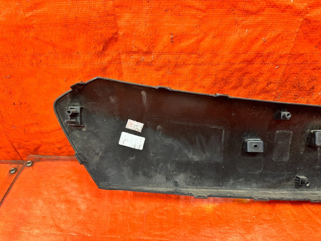 12 14 HYUNDAI GENESIS COUPE BK2 2.0L   FRONT BUMPER COVER INSERT TRIM   OEM 32513