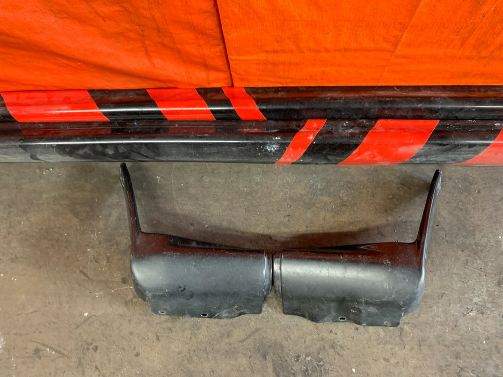 88 94 NISSAN SKYLINE GT R GTR BNR32   SIDE SKIRT SET SKIRTS W/ APRON   OEM OE4
