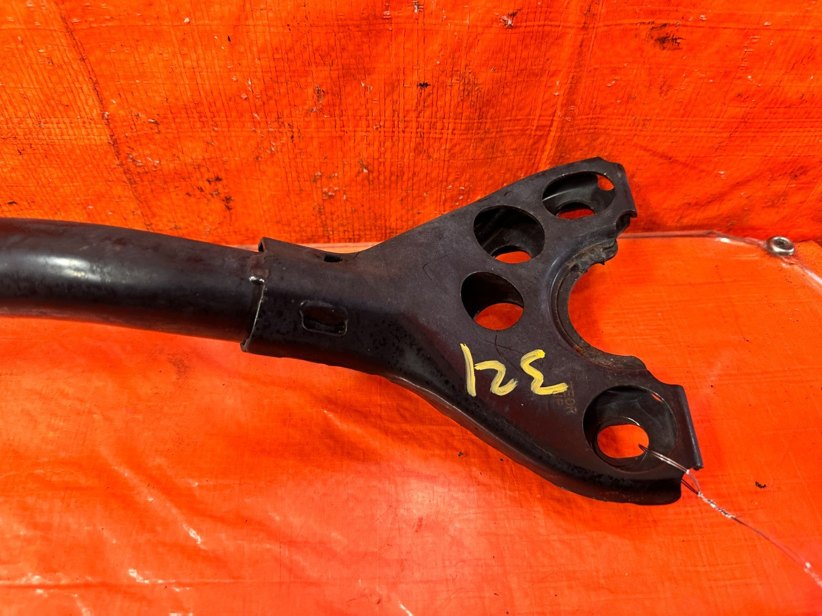 09 14 ACURA TSX 2.4L   FRONT STRUT SHOCK TOWER REINFORCEMENT BAR   OEM #3212