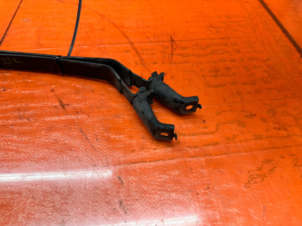 92 96 HONDA PRELUDE METAL FUEL GAS TANK STRAPS  LEFT RIGHT OEM #3324