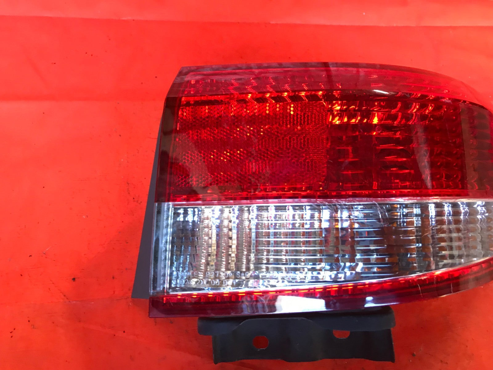 OEM 2003 2004 03 04 HONDA ACCORD SEDAN PASSENGER RIGHT OUTER TAIL LIGHT LAMP1