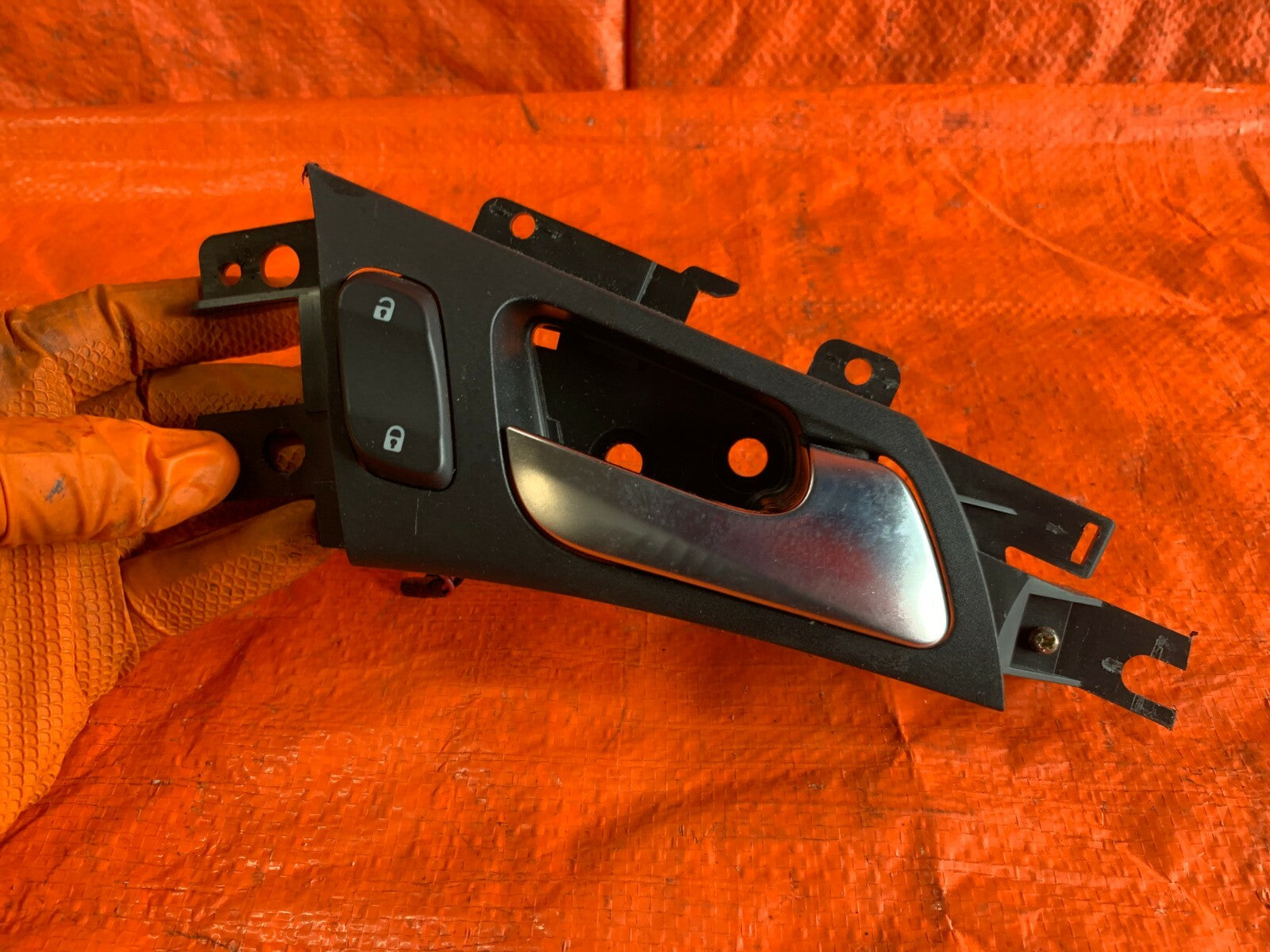 OEM 2004 04 ACURA TL   PASSENGER RIGHT FRONT INTERIOR DOOR HANDLE W/ LOCK SWITCH0