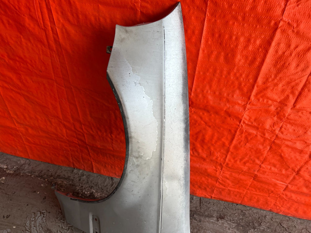 96 98 HONDA CIVIC   FENDER   PASSENGER RIGHT SIDE SILVER COLOR   OEM FACTORY 1305