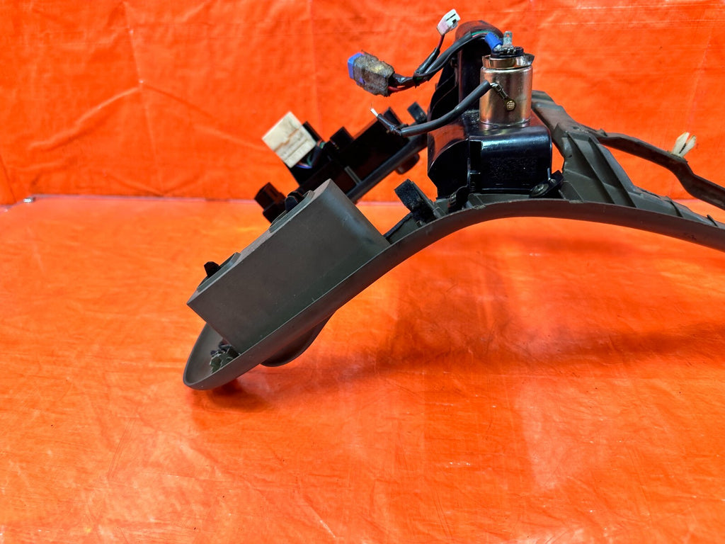 92 00 LEXUS SC300   MANUAL SHIFTER CONSOLE TRIM BEZEL   TAN COLOR   OEM #27616