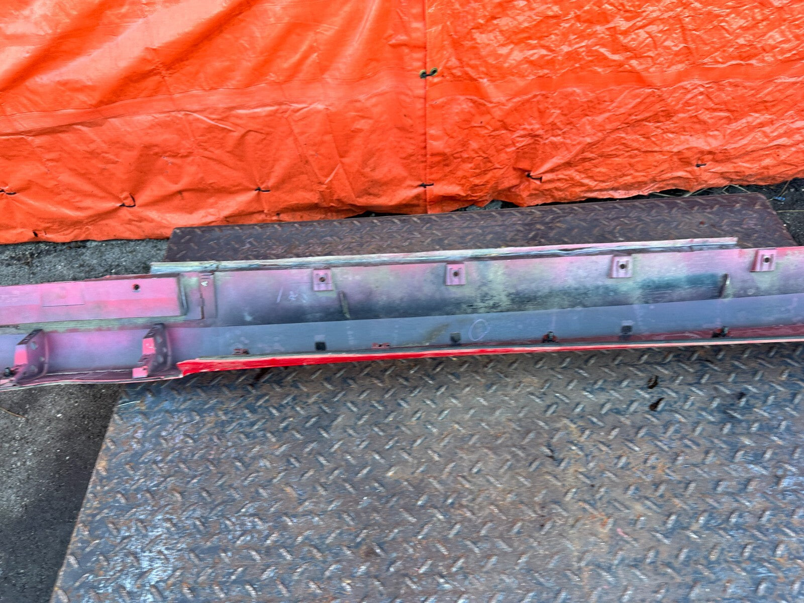 09 13 INFINITI G37 CONVERTIBLE   RIGHT SIDE SKIRT ROCKER MOLDING OEM #27814
