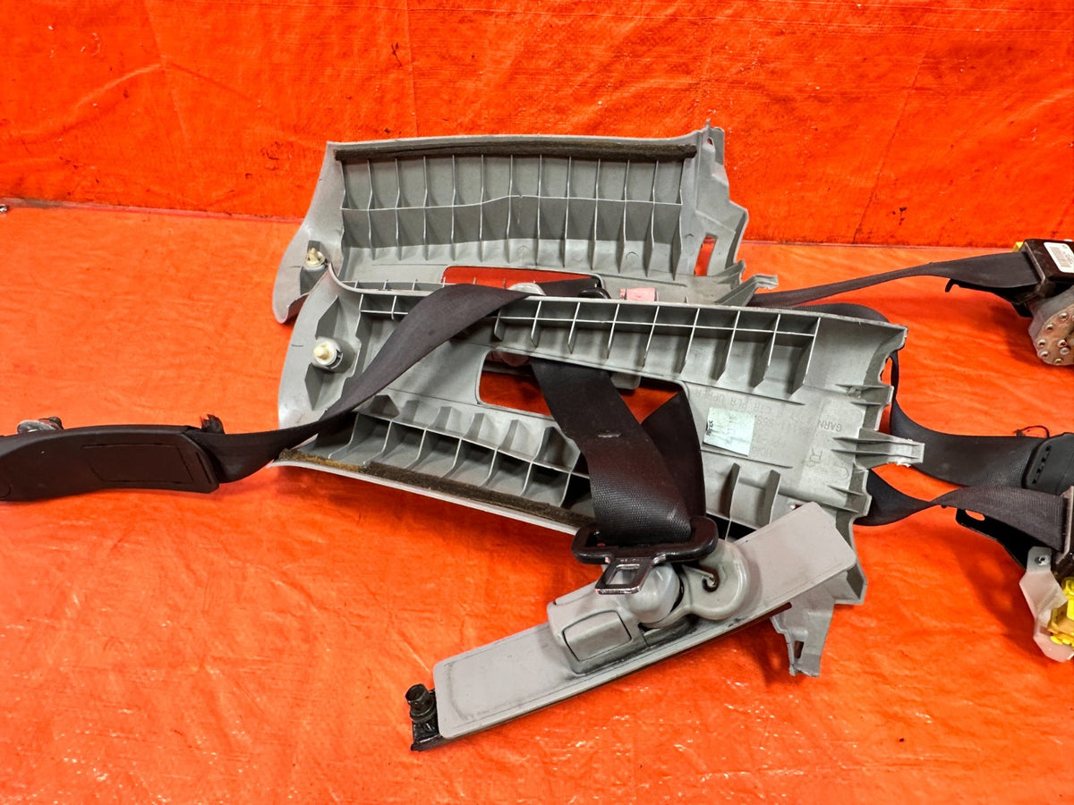 02-05 HONDA CIVIC SI EP3 HATCHBACK - LEFT & RIGHT FRONT SEAT BELTS - OEM #3087