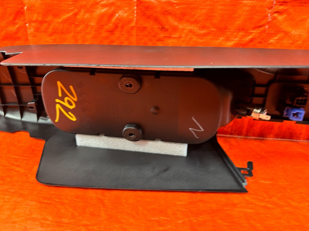 13 20 SUBARU BRZ   ARM REST / CENTER CONSOLE STORAGE COMPARTMENT   OEM #29217