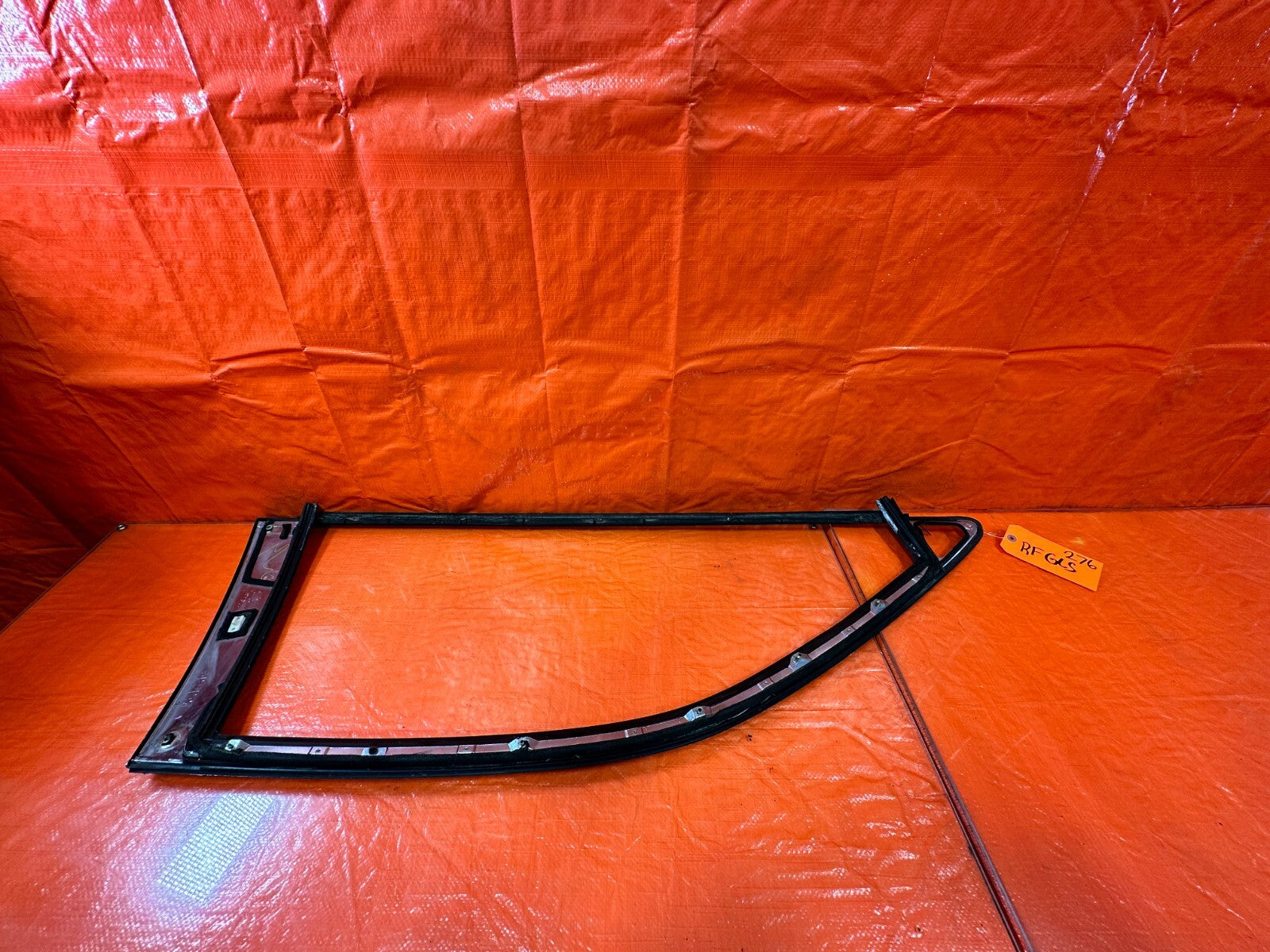 92 00 LEXUS SC300   PASSENGER RIGHT EXTERIOR WINDOW GLASS TRIM   OEM #27611