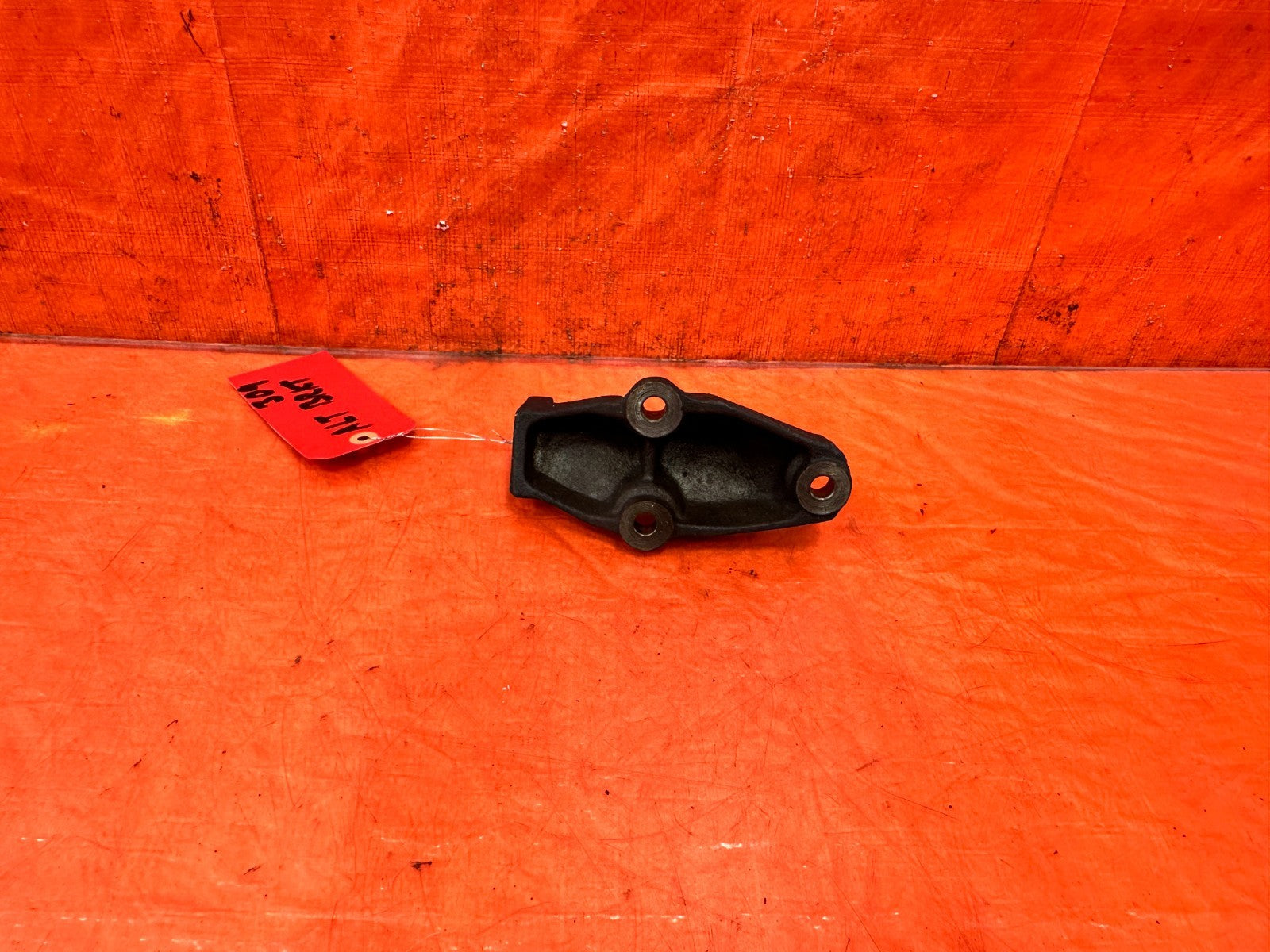 94 97 ACURA INTEGRA   B18B1 NON VTEC   ALTERNATOR BRACKET   OEM #3092