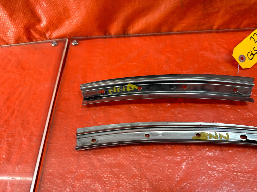 93 97 HONDA DEL SOL   REAR WINDSHIELD WEATHER STRIP BRACKETS   OEM FACTORY #2278