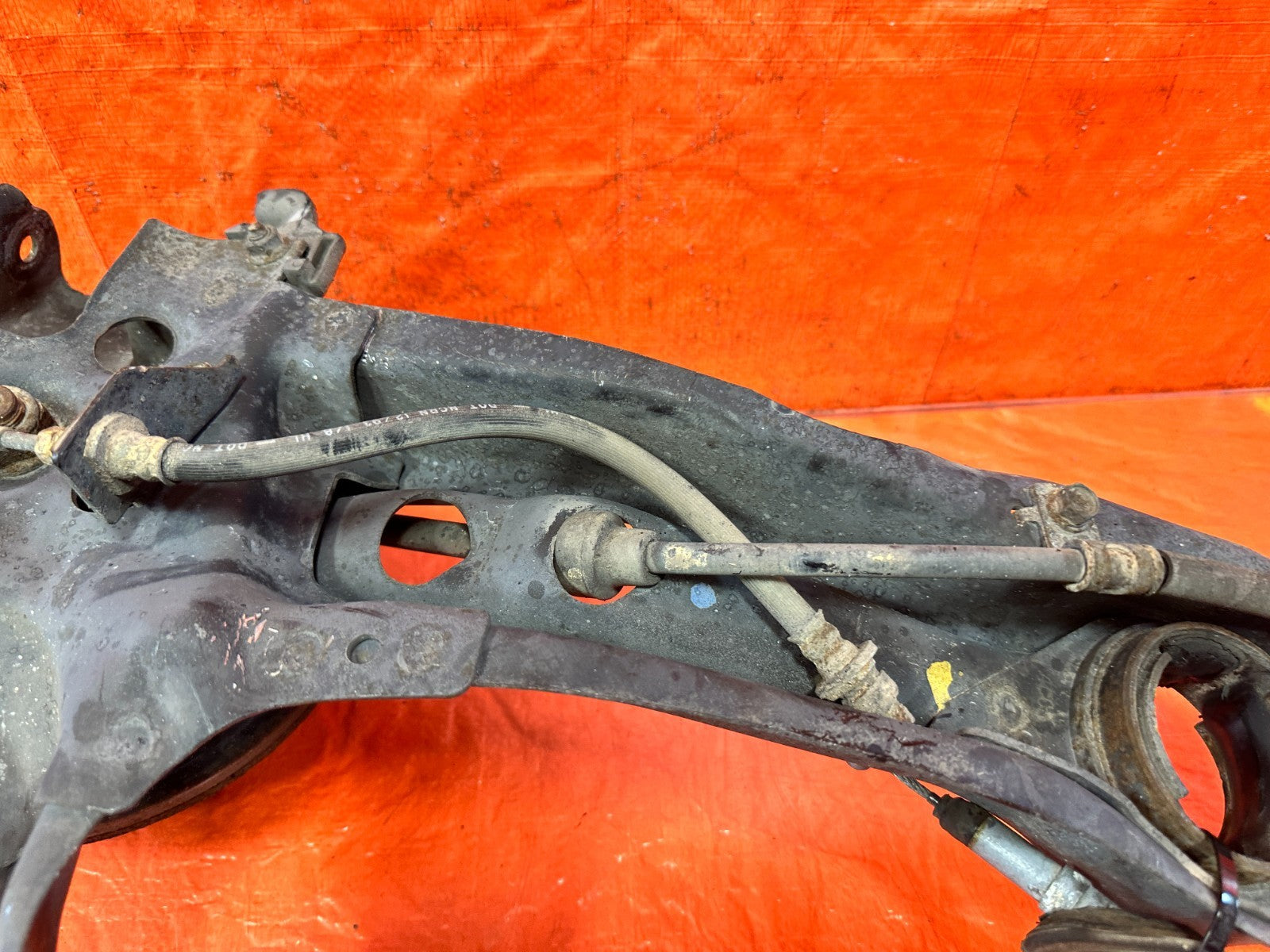 92 95 HONDA CIVIC   PASSENGER RIGHT REAR TRAILING ARM LOWER ARM   OEM 32710