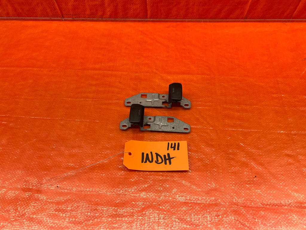 97 01 HONDA PRELUDE   INTERIOR DOOR LOCK KNOB SET LEFT RIGHT KNOBS   OEM #1410