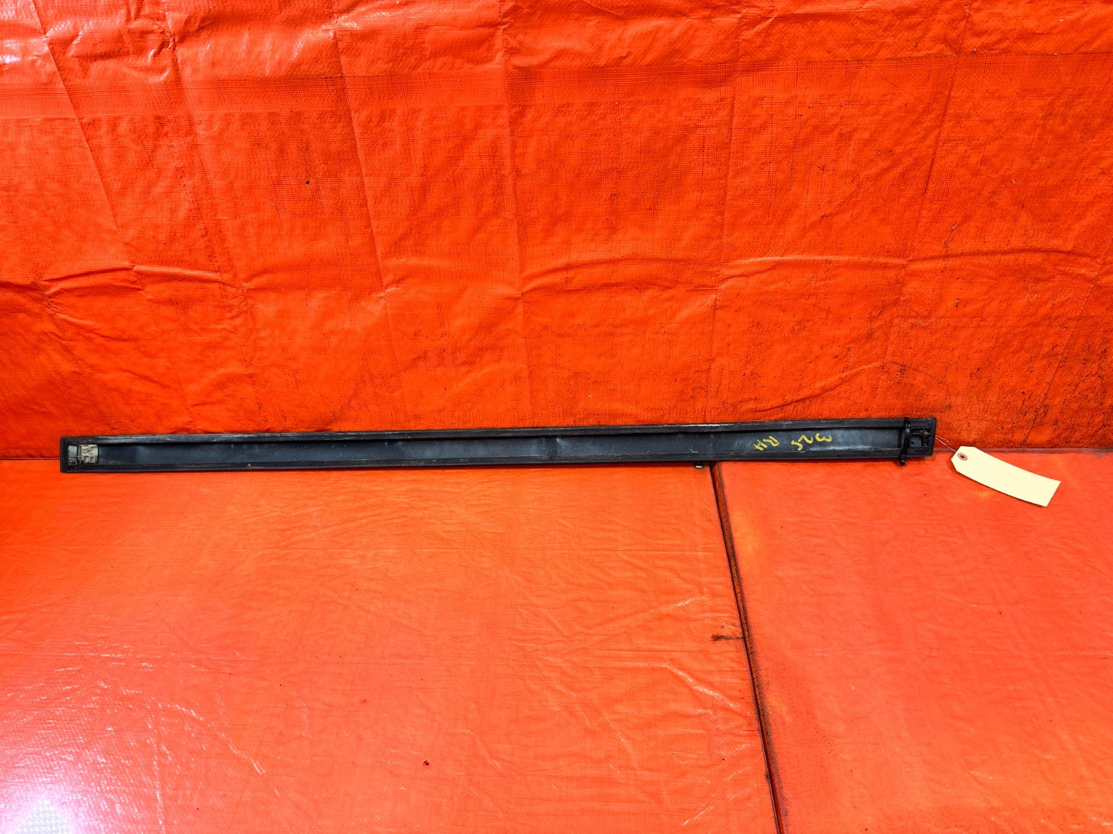 90 91 HONDA CIVIC HATCHBACK PASSENGER RIGHT DOOR MOLDING IMPACT STRIP   OEM #3259