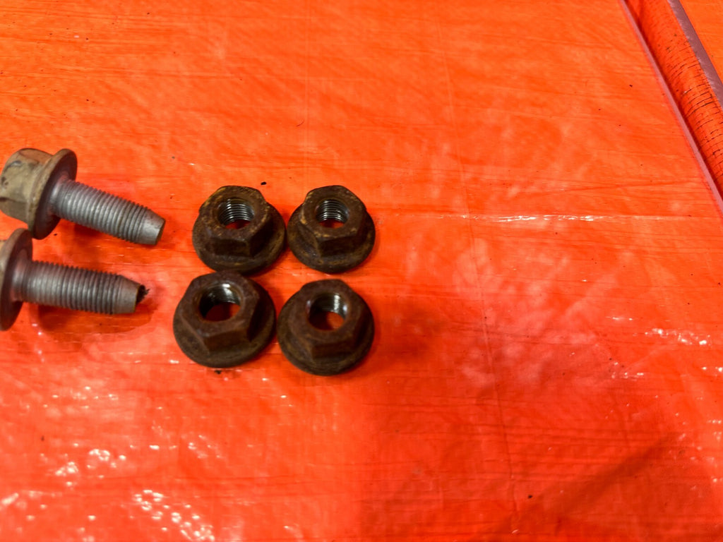 90 93 MAZDA MX 5 MIATA   REAR SUBFRAME CROSSMEMBER CARRIER BOLTS   OEM #267 OE4