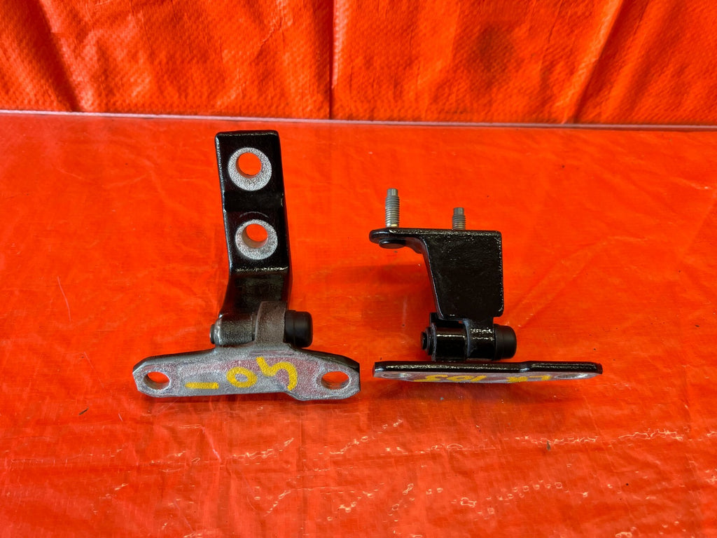 14 20 INFINITI Q50   DOOR HINGE SET   DRIVER LEFT REAR   UPPER & LOWER OEM #1058