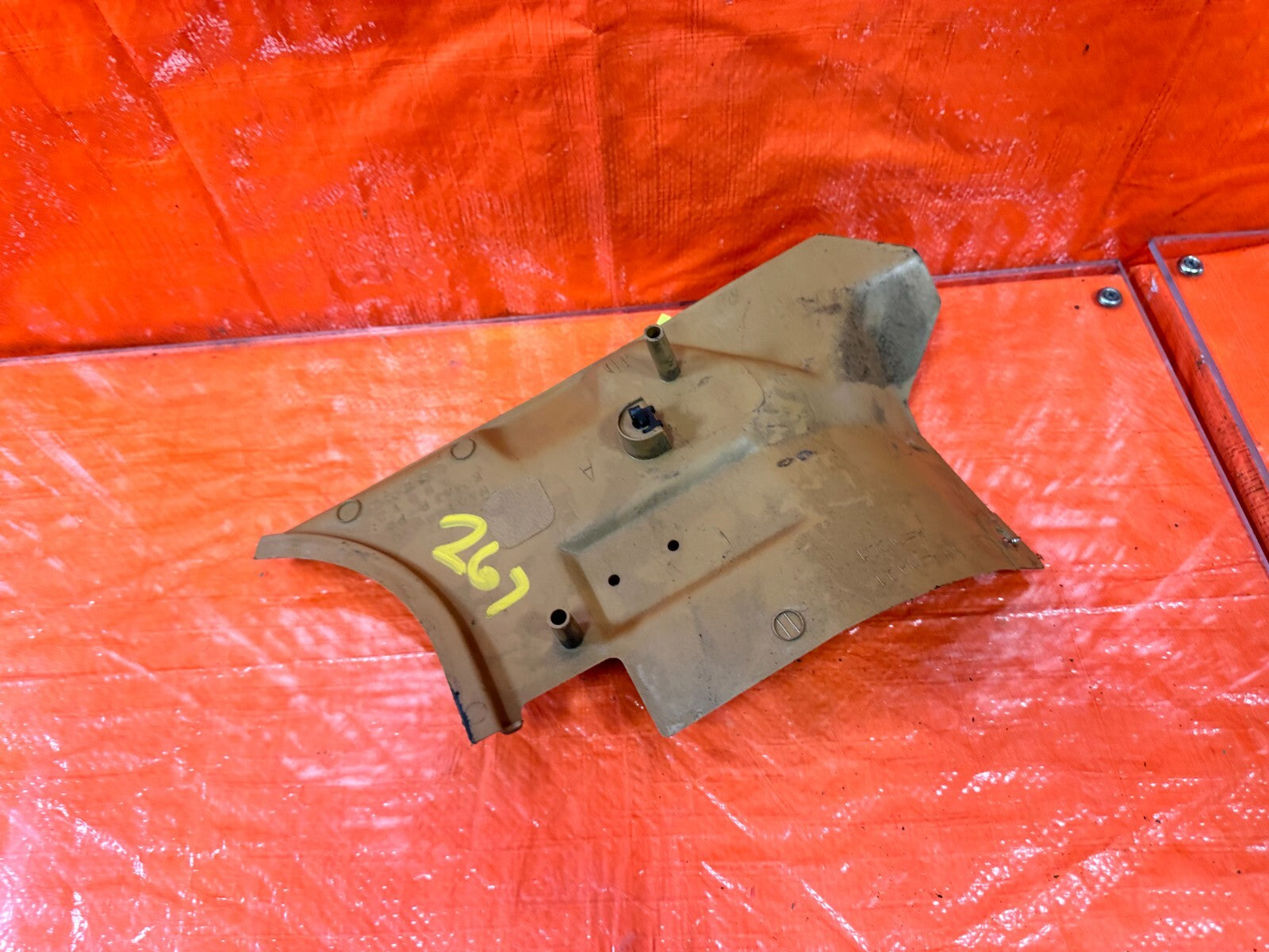 90 97 MAZDA MX 5 MIATA   KICK PANEL   DRIVER LEFT SIDE   TAN BROWN COLOR OEM 2677