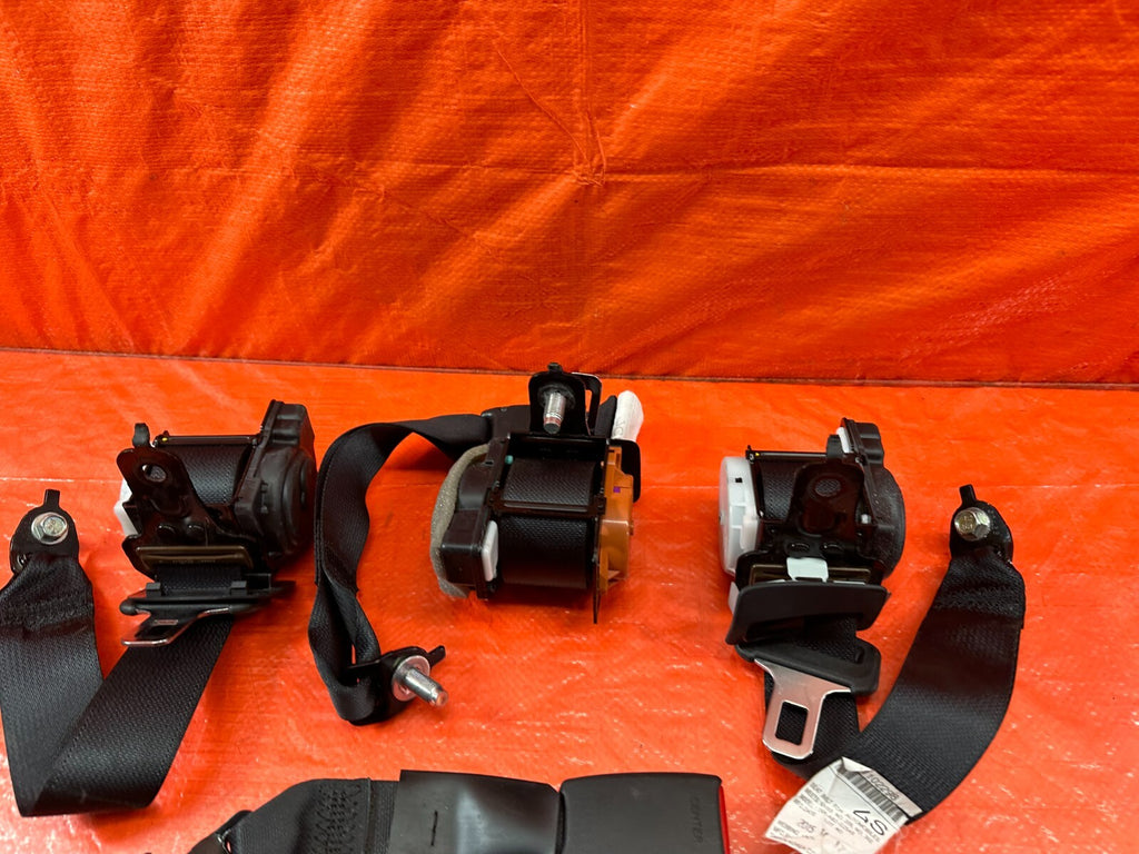 14 17 INFINITI Q50 REAR SEAT BELT SET LEFT & RIGHT SEAT BELTS   BLACK   OEM #2159