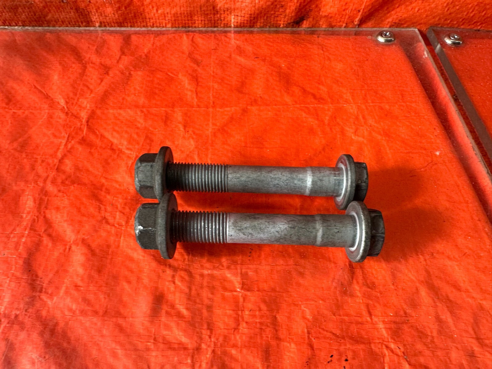 09 13 INFINITI  G37 SEDAN POWER STEERING RACK MOUNTING BOLTS HARDWARE   OEM 2382