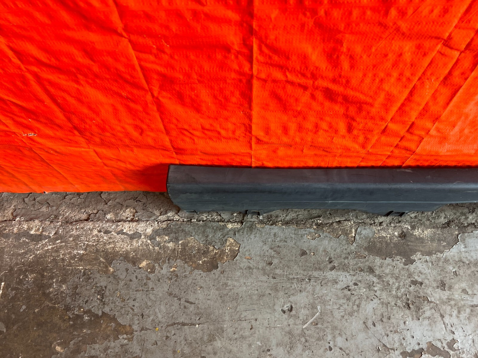 97 01 HONDA PRELUDE BASE   SIDE SKIRT ROCKER MOLDING TRIM RIGHT SIDE OEM  OE 1418