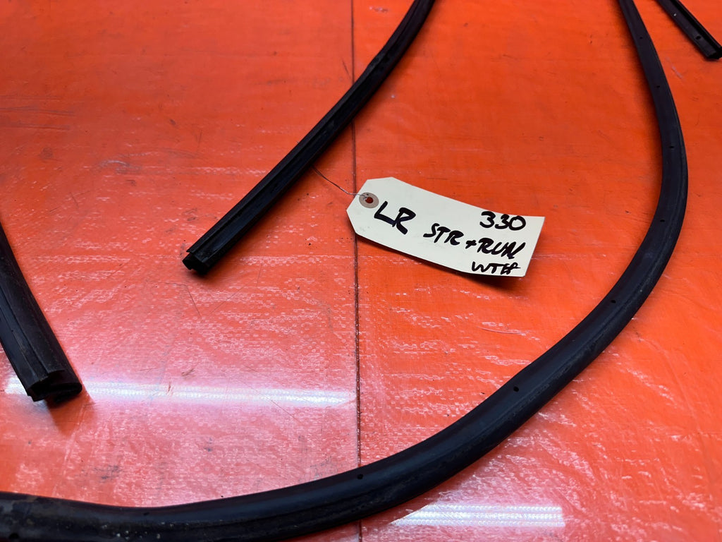 04 08 ACURA TSX LEFT REAR DOOR WINDOW WEATHERSTRIP RUN CHANNEL SEAL OEM 3304