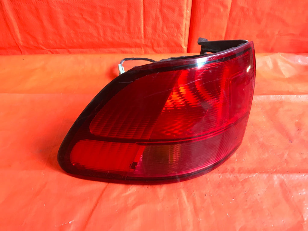 OEM 1999 99 HONDA ORTHIA DRIVER LEFT TAIL LIGHT LAMP L LH4