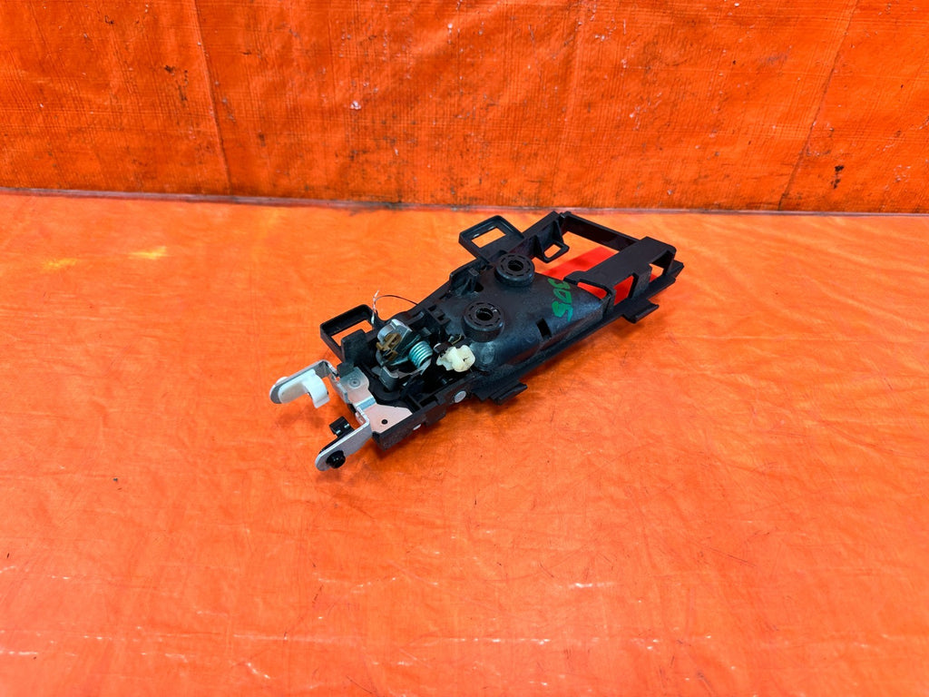 09 10 ACURA TSX   DRIVER LEFT FRONT INTERIOR DOOR HANDLE   OEM FACTORY #3052