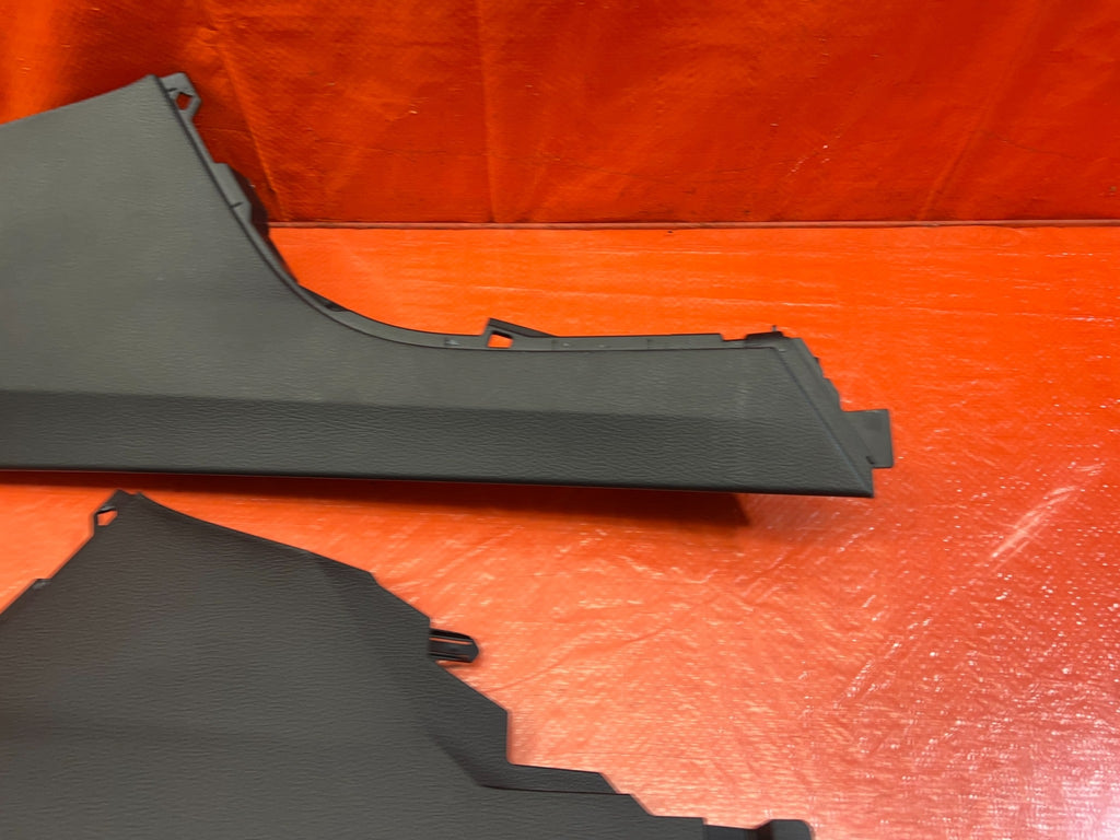 15 21 SUBARU WRX & STI   ARM REST CENTER SHIFTER CONSOLE TRIM   LEFT & RIGHT 1709