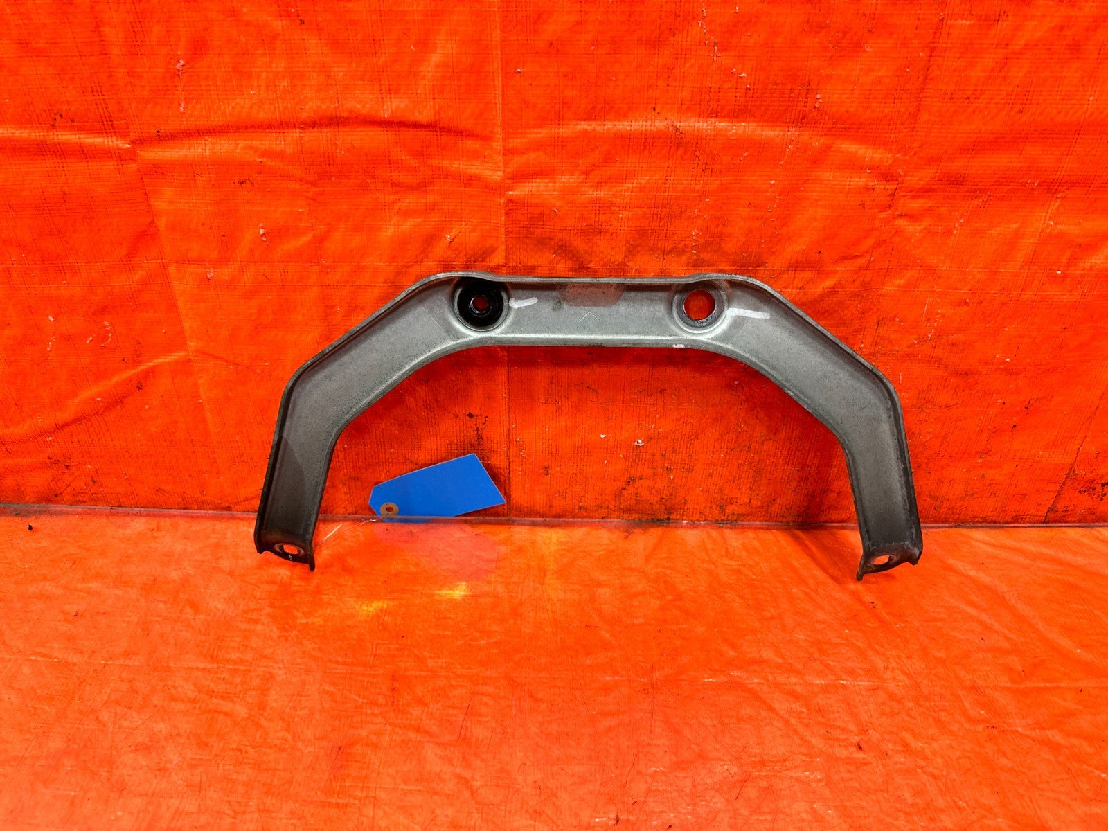 08 15 INFINITI G37 LOWER EXHAUST MANIFOLD STIFFENER STABILIZER STAY BRACKET 3103