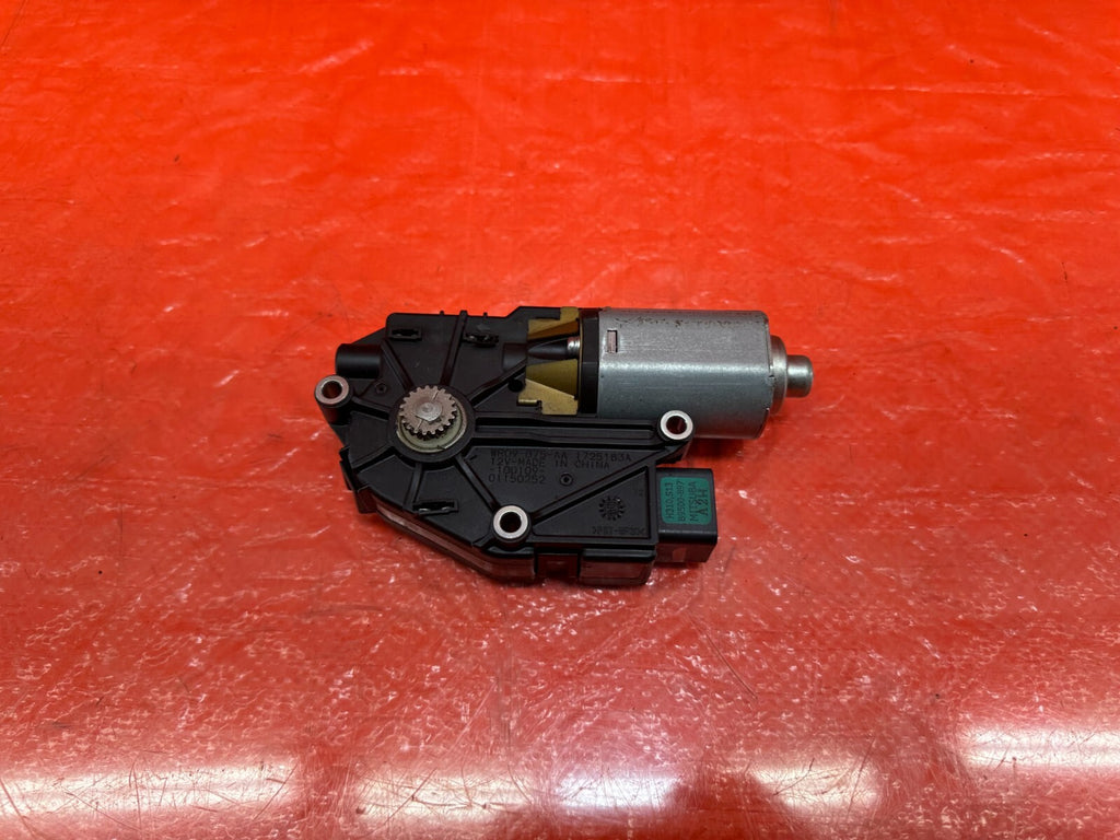 08 15 INFINITI G37 2D COUPE   SUNROOF MOONROOF SLIDING ROOF   MOTOR   OEM #1889