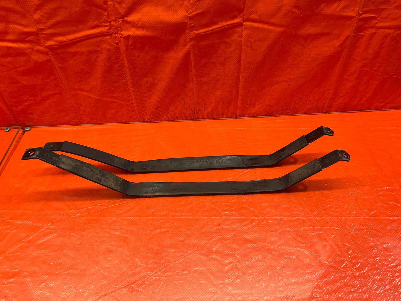 12 21 SUBARU WRX & STI  SEDAN   GASOLINE GAS FUEL TANK STRAP SET STRAPS SUPPORTS8