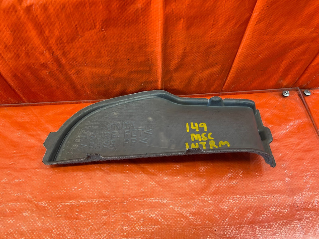 02 06 ACURA RSX   PASSENGER RIGHT TAIL LIGHT LAMP BULB COVER TRIM TAN   OEM #1227