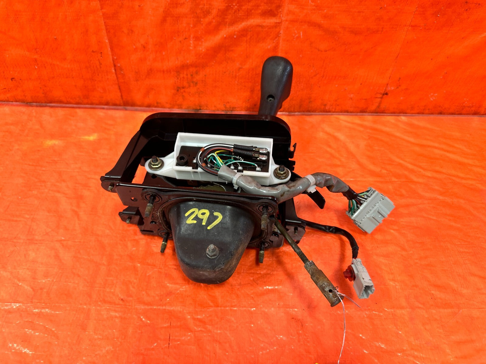 96 00 HONDA CIVIC   AUTOMATIC SHIFTER GEAR SELECTOR   OEM FACTORY OE #2975