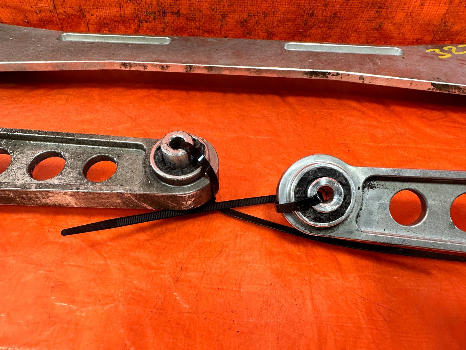 92 95 HONDA CIVIC    ALUMINUM REAR SUBFRAME BRACE LOWER CONTROL ARM #3275