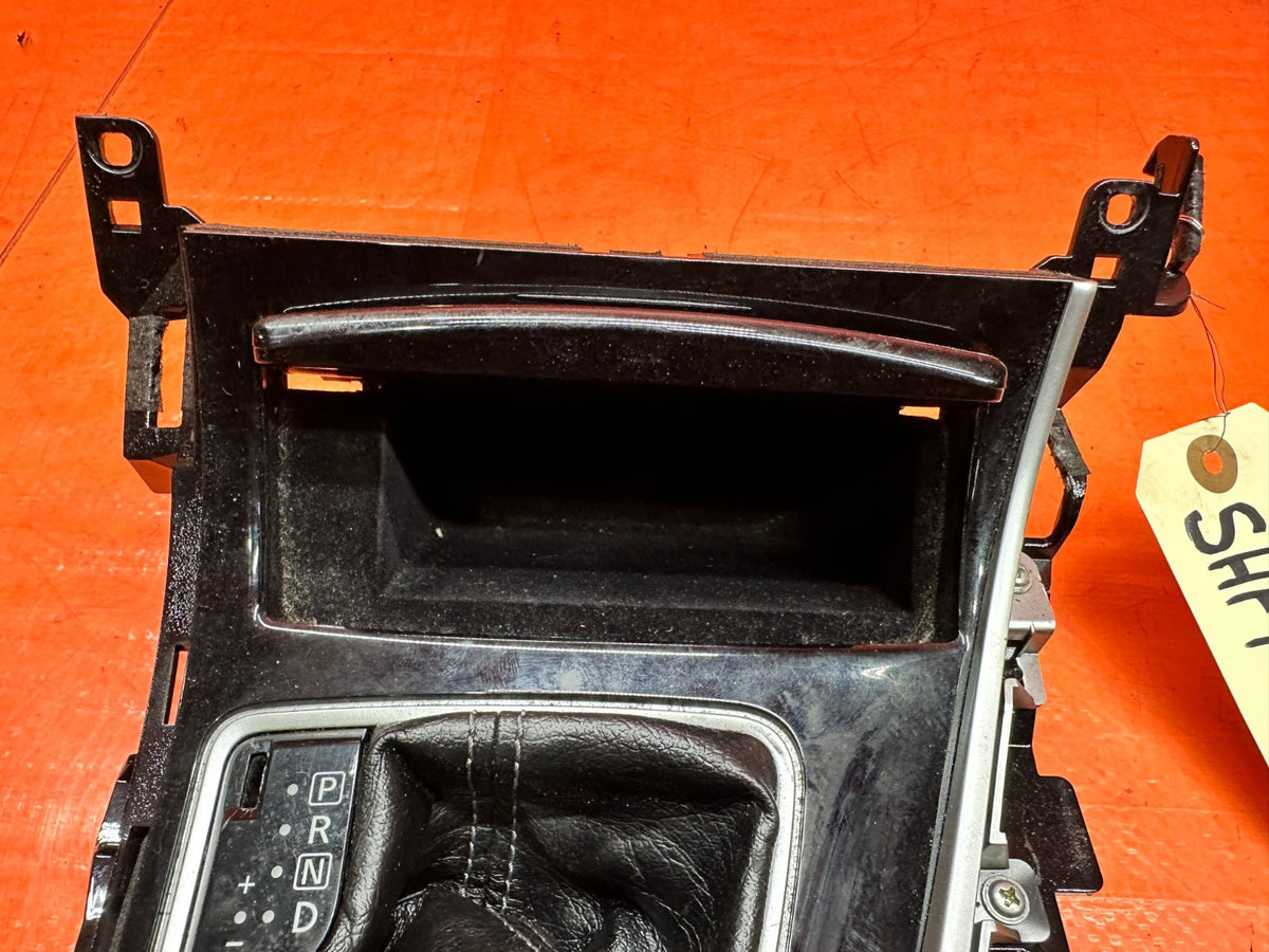 14-15 INFINITI Q50 3.7L AWD CENTER CONSOLE SHIFTER BEZEL TRIM SURROUND OEM 34510