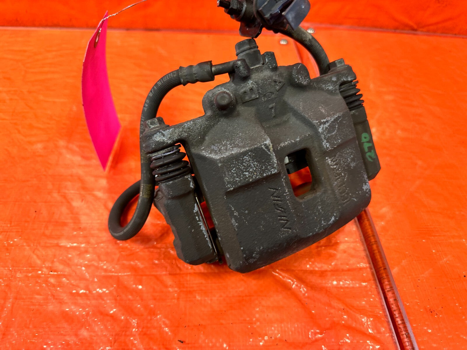 06 11 HONDA CIVIC SI   PASSENGER RIGHT FRONT   BRAKE CALIPER & BRACKET   OEM 2702