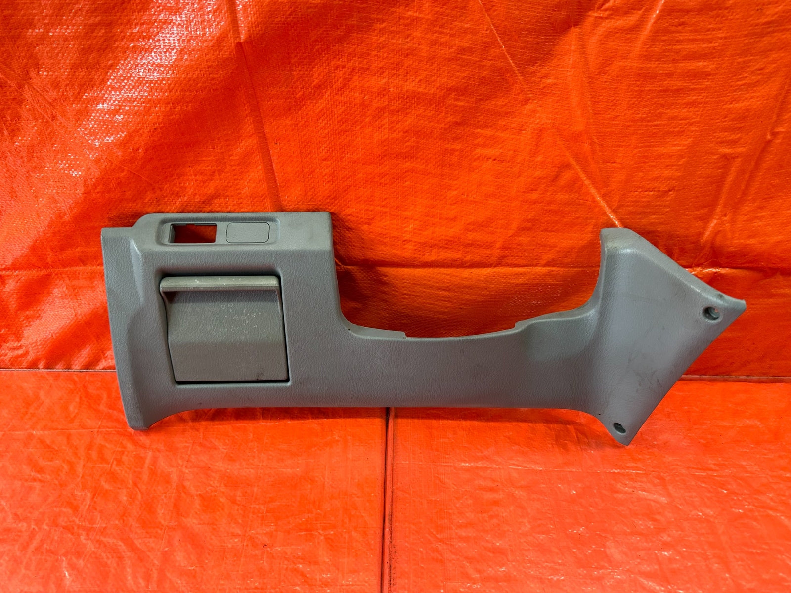 95 97 HONDA ODYSSEY   KNEE TRIM UNDER STEERING COLUMN LOWER COVER   OEM #1930