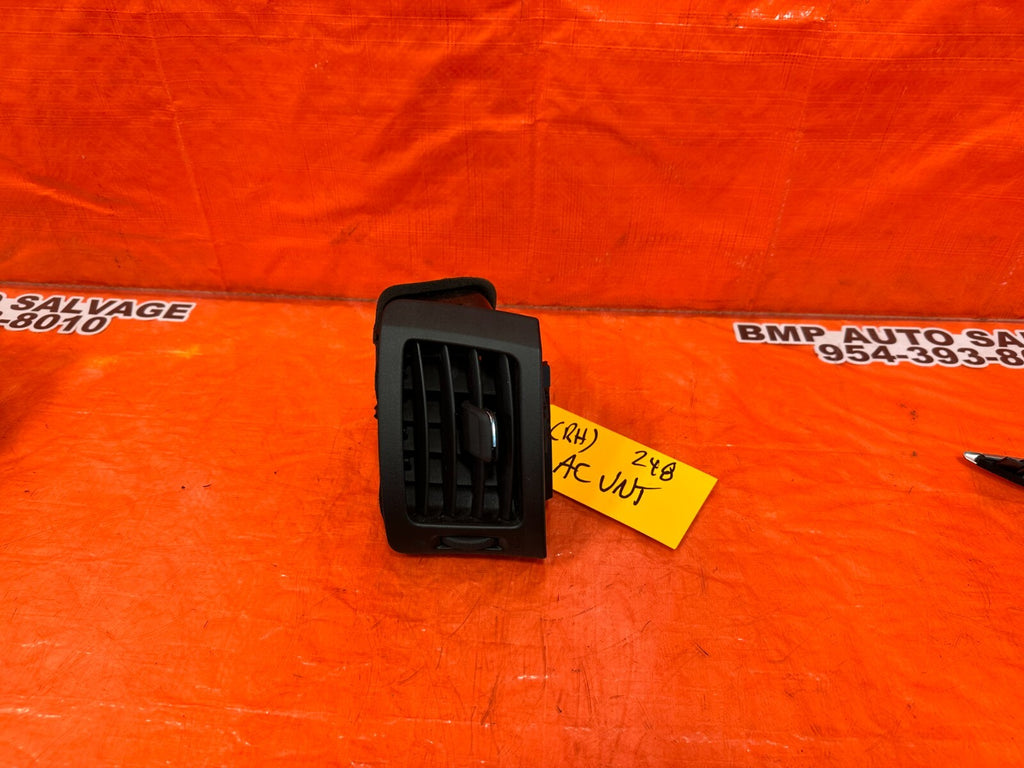08 15 INFINITI G37 Q60 2D COUPE PASSENGER RIGHT AC AIR CONDITIONING VENT OEM 2480