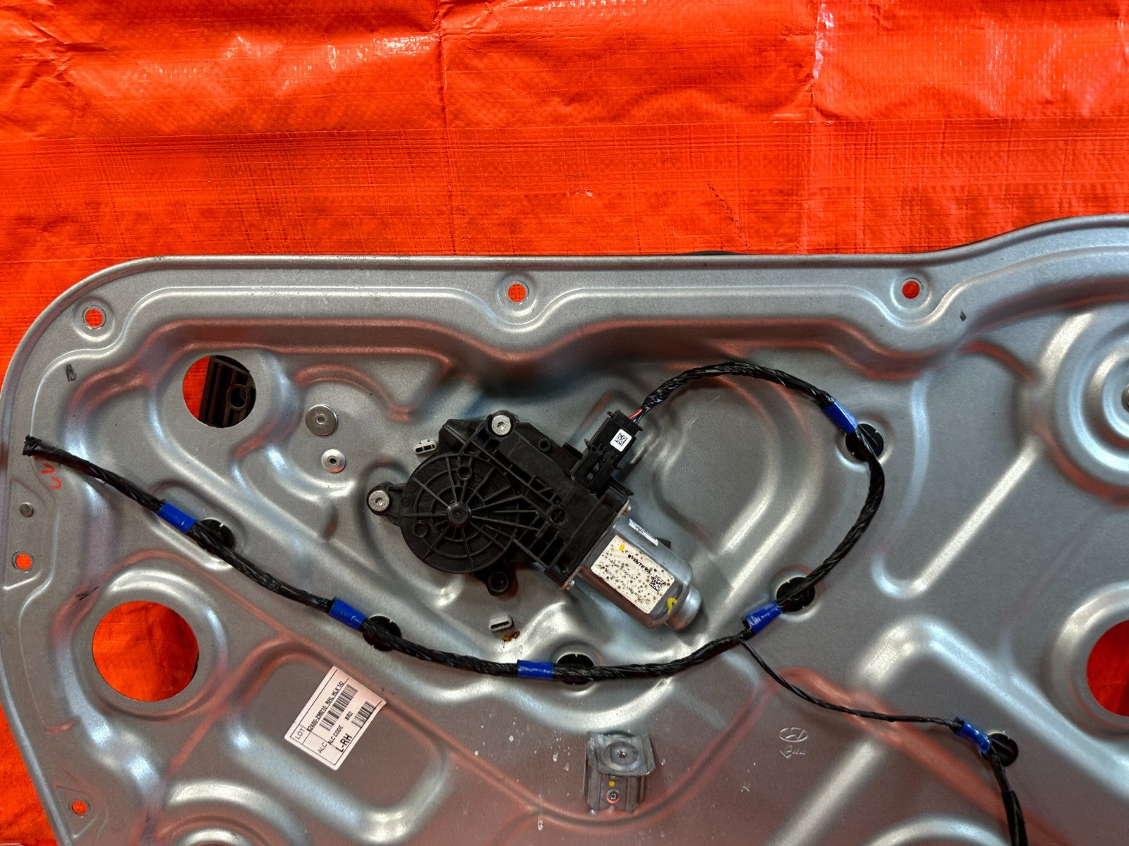 10 16 HYUNDAI GENESIS COUPE   PASSENGER RIGHT WINDOW REGULATOR W/ MOTOR OEM #3265